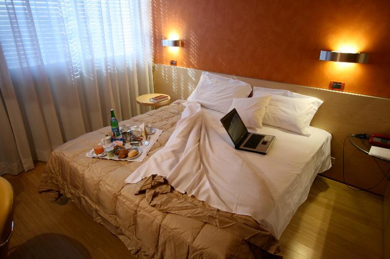 Hotel Alexandra تورينو المظهر الخارجي الصورة